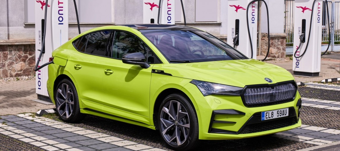Запущена функция Plug & Charge для семейства ENYAQ iV
